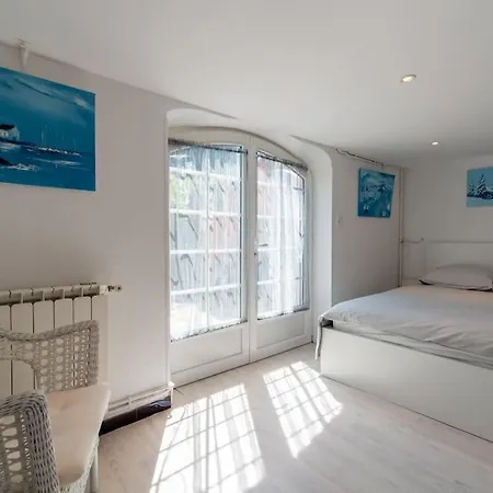 Gite L'ortal Avec Piscine & Spa *